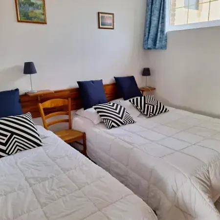 Maison De Charme Avec Vue Sur - - 80 M² - Jardin בית נופש *