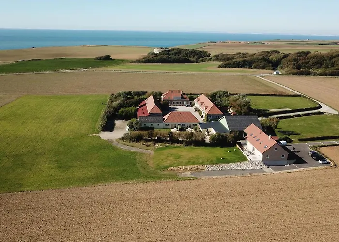 Holiday home Maison De Charme Avec Vue Sur - - 80 M² - Jardin Audinghen